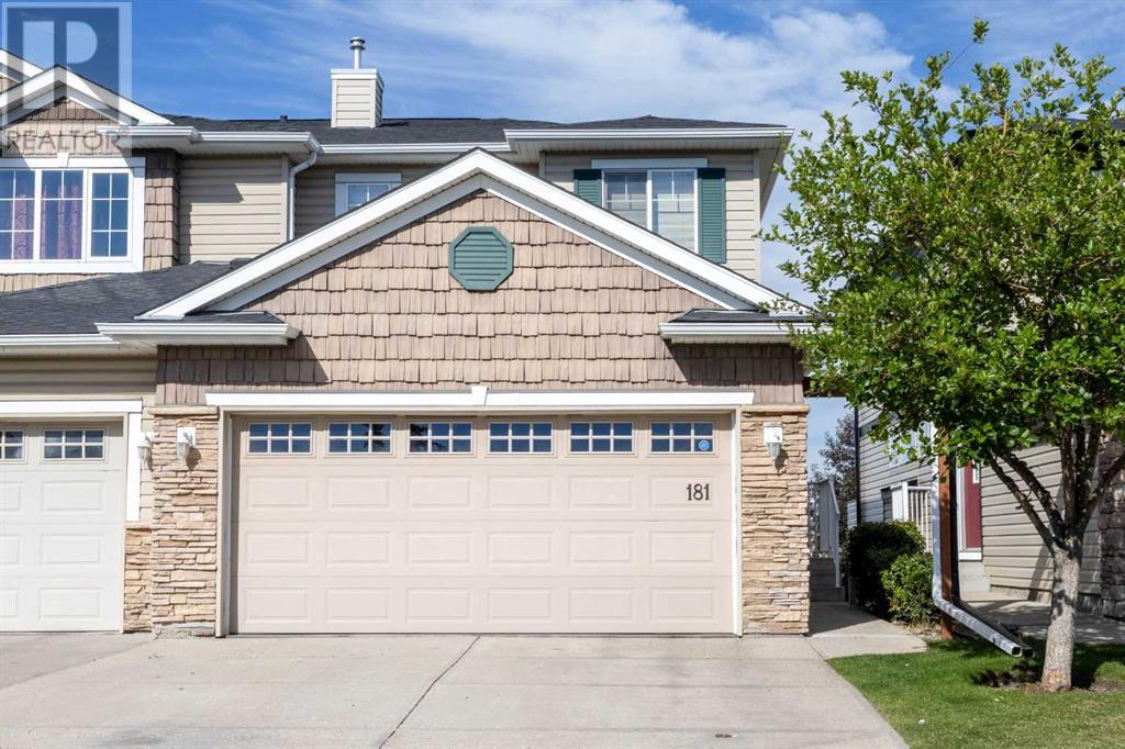 Single Family House for Sale in  Royal Birch Mount NW Royal Oak Calgary 