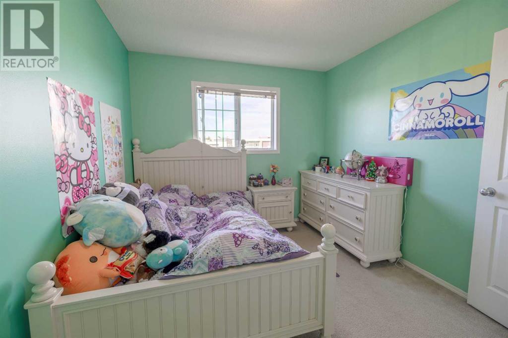 Single Family House for Sale in  Royal Birch Mount NW Royal Oak Calgary 