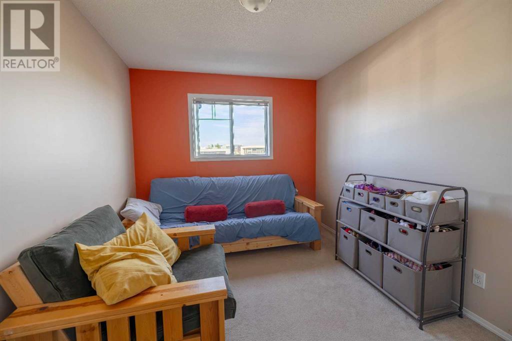 Single Family House for Sale in  Royal Birch Mount NW Royal Oak Calgary 