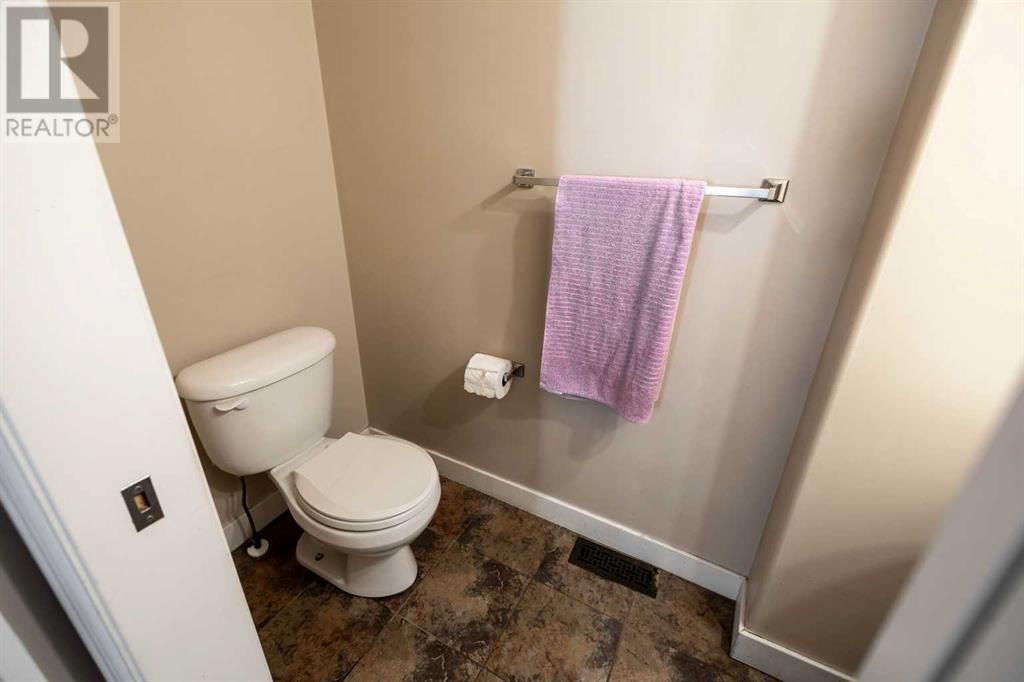 Single Family House for Sale in  Royal Birch Mount NW Royal Oak Calgary 