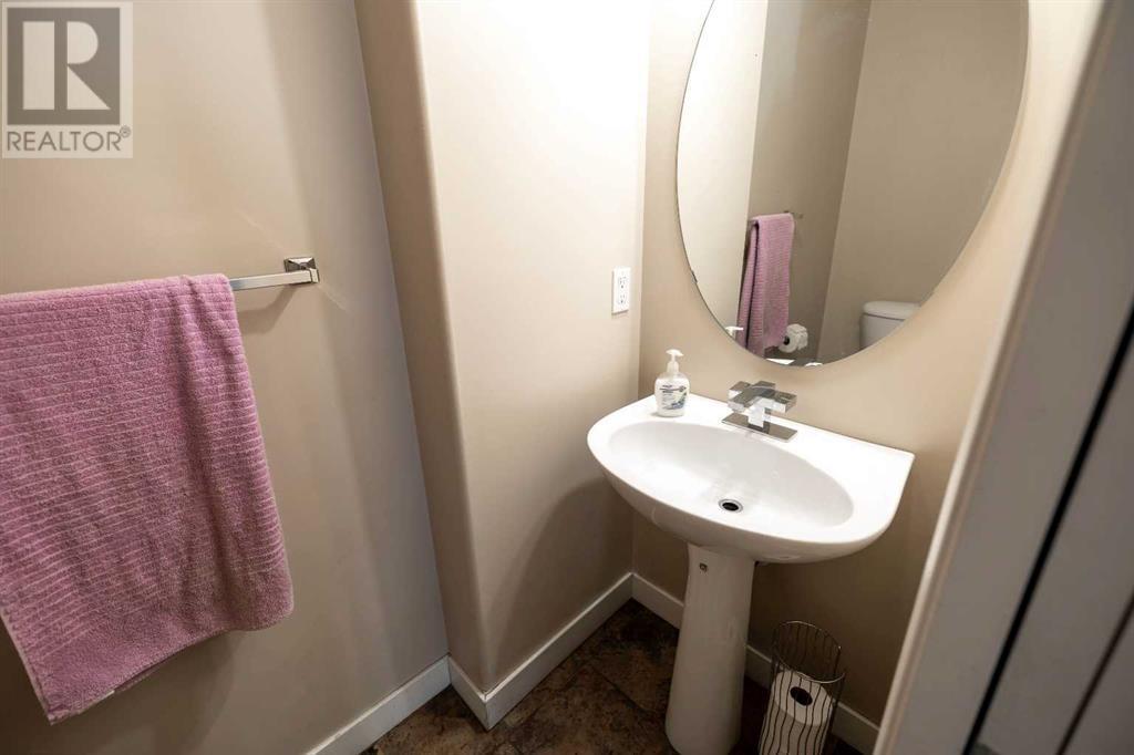 Single Family House for Sale in  Royal Birch Mount NW Royal Oak Calgary 