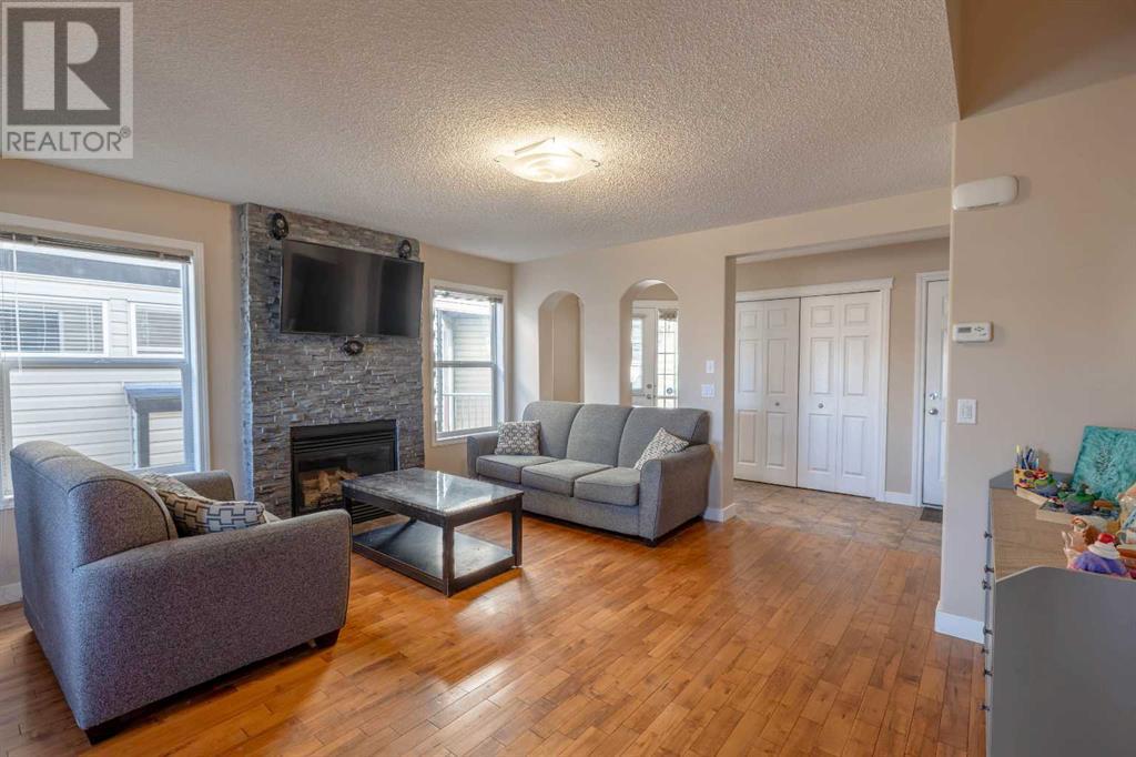 Single Family House for Sale in  Royal Birch Mount NW Royal Oak Calgary 