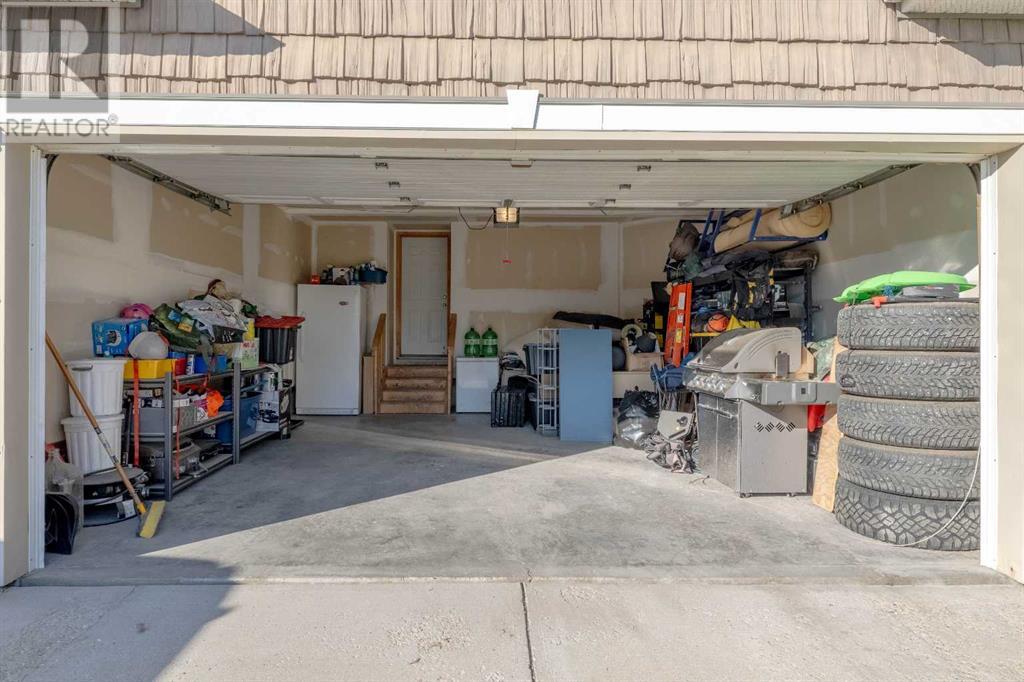 Single Family House for Sale in  Royal Birch Mount NW Royal Oak Calgary 