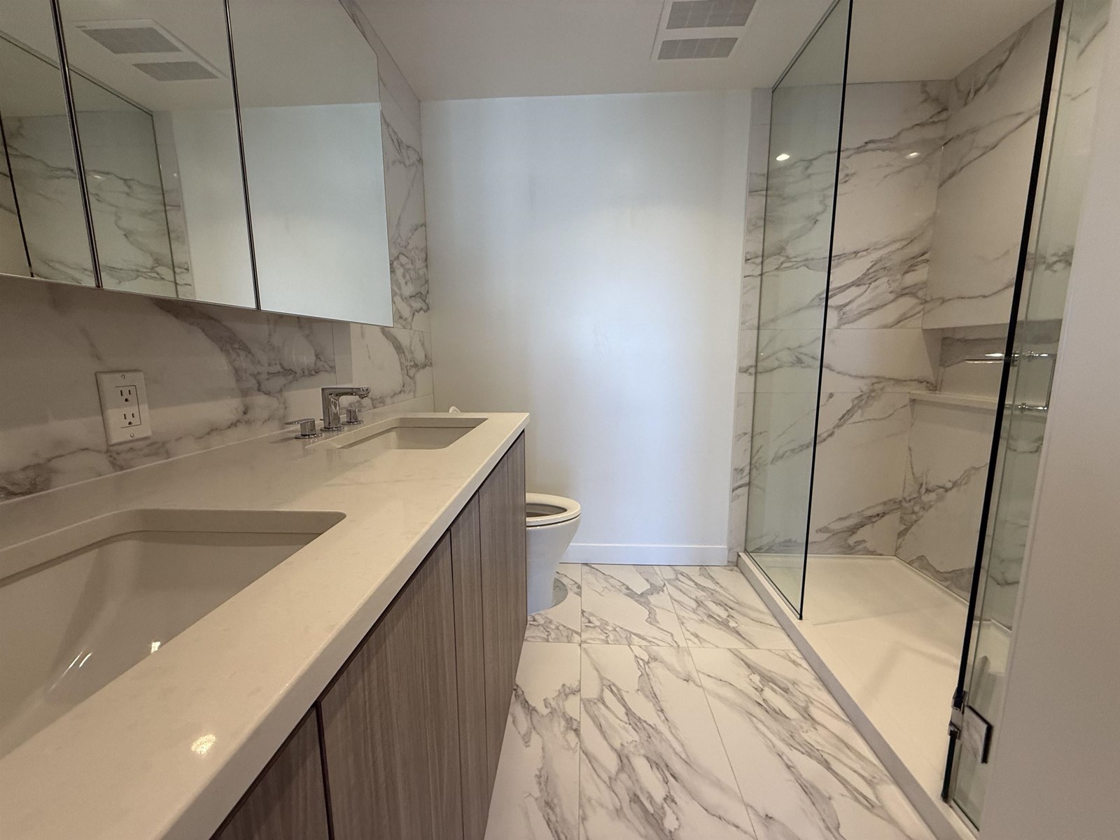 Photo 12 of 3507 9887 Whalley Boulevard, Surrey BC