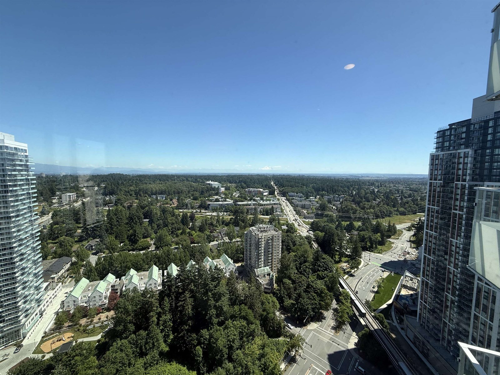Photo 8 of 3507 9887 Whalley Boulevard, Surrey BC