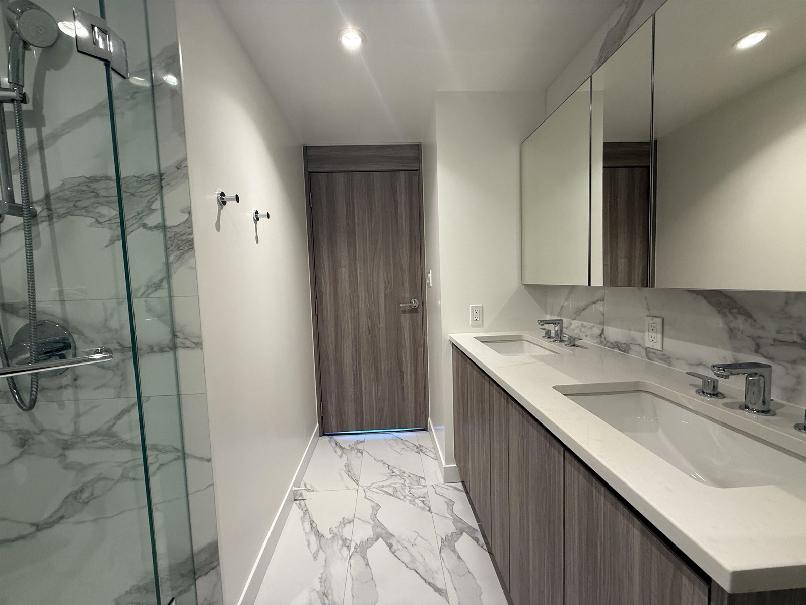 Photo 15 of 3507 9887 Whalley Boulevard, Surrey BC