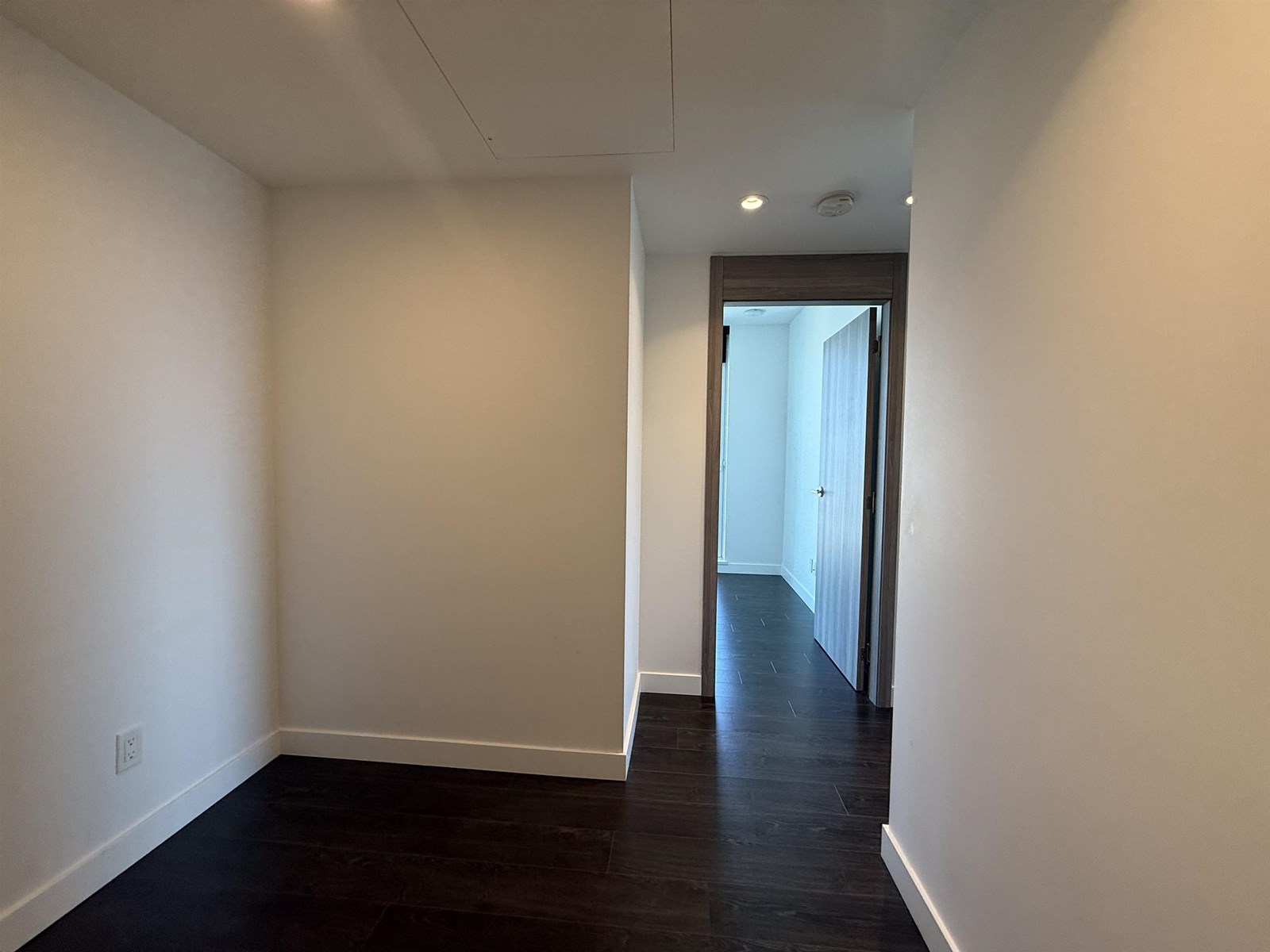 Photo 24 of 3507 9887 Whalley Boulevard, Surrey BC