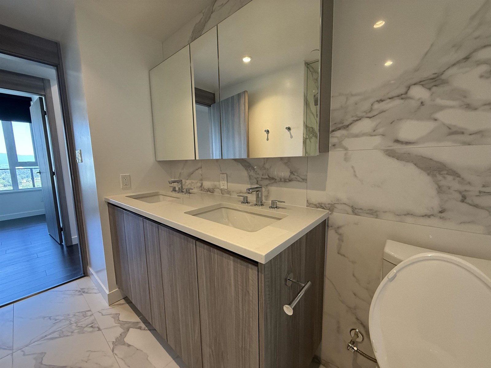 Photo 14 of 3507 9887 Whalley Boulevard, Surrey BC