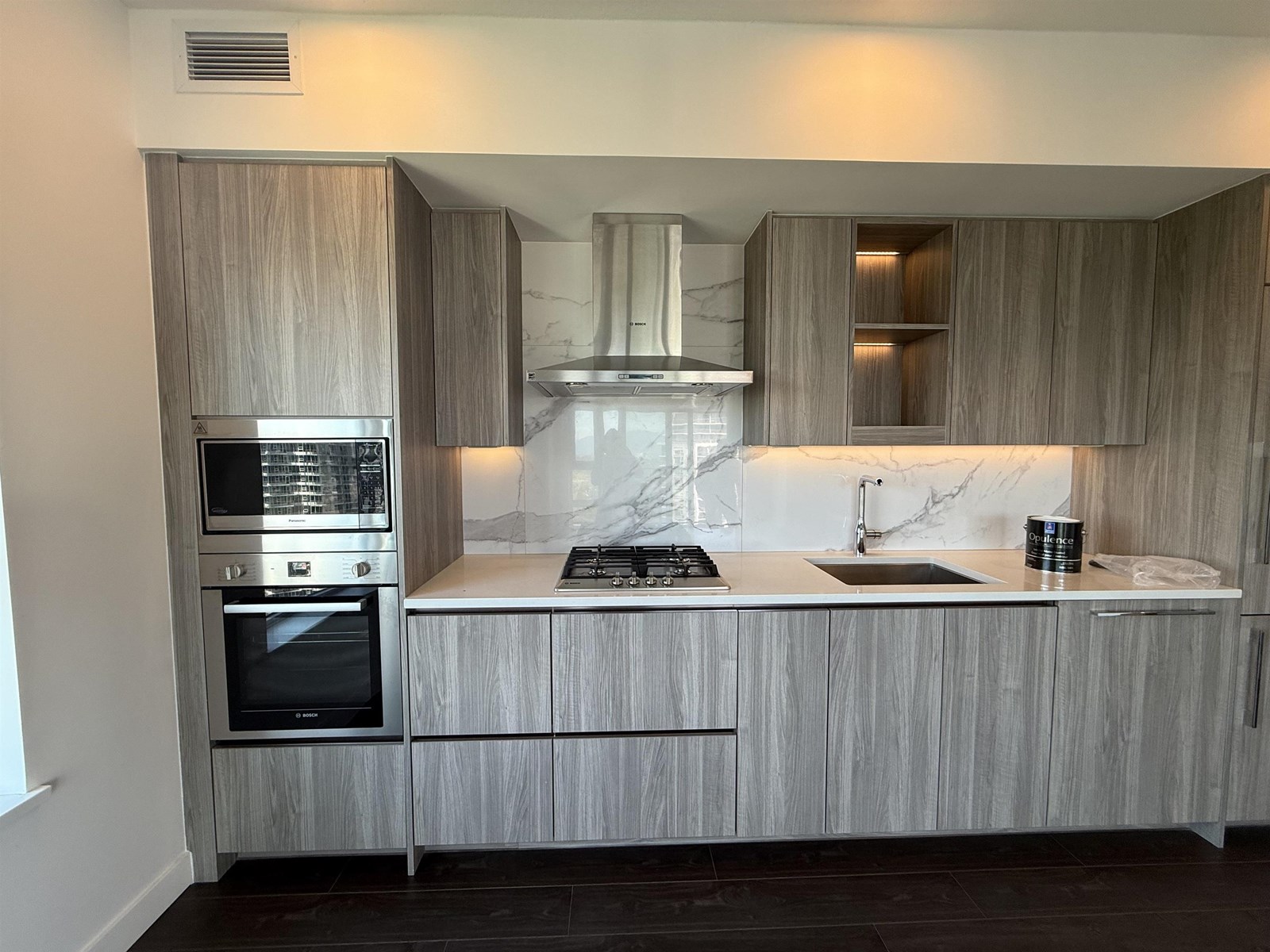 Photo 4 of 3507 9887 Whalley Boulevard, Surrey BC