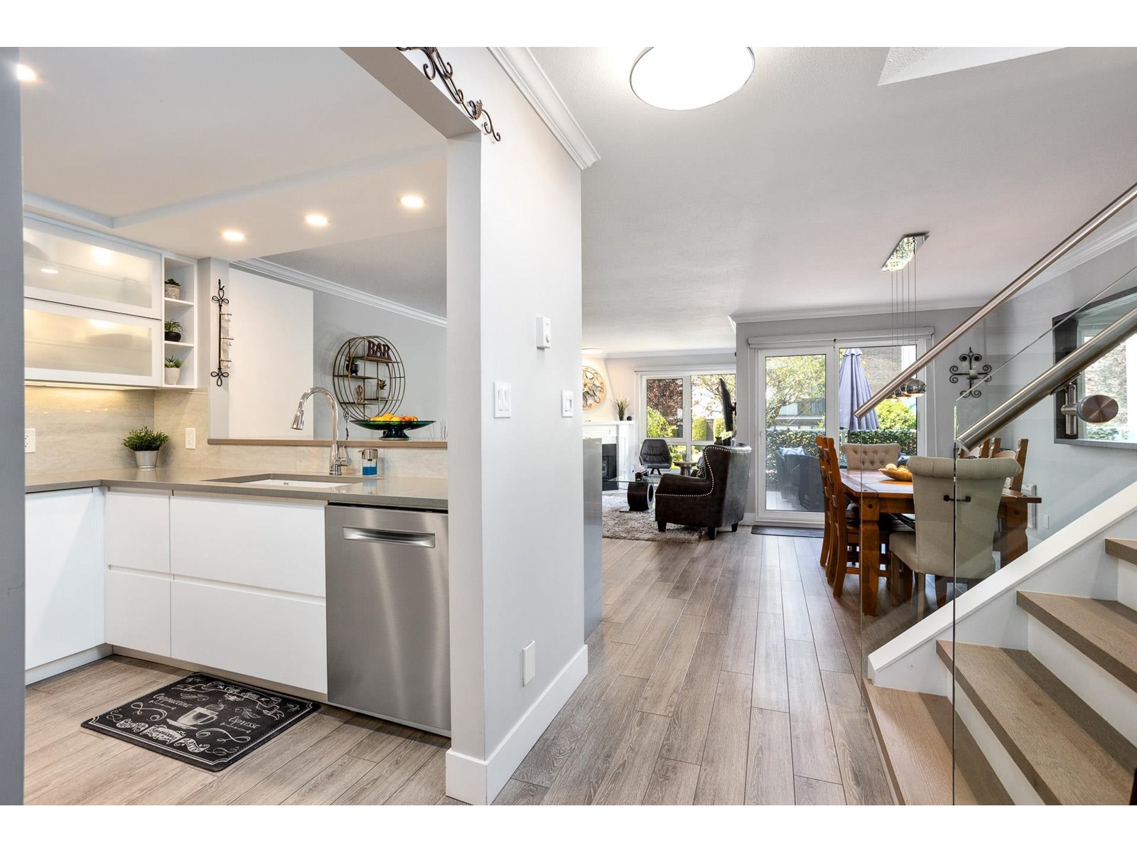 5 1508 BLACKWOOD STREET, White Rock