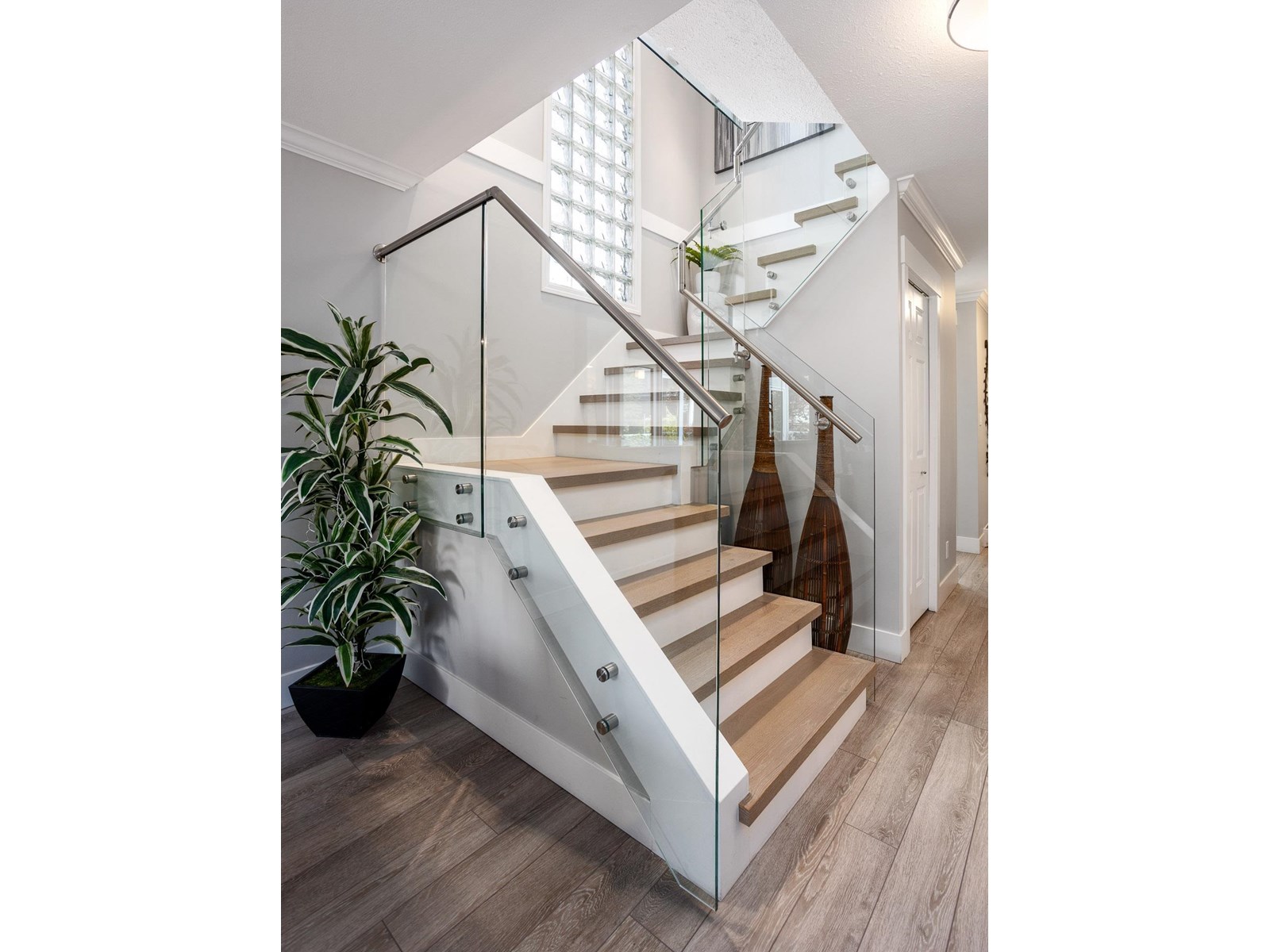 5 1508 BLACKWOOD STREET, White Rock