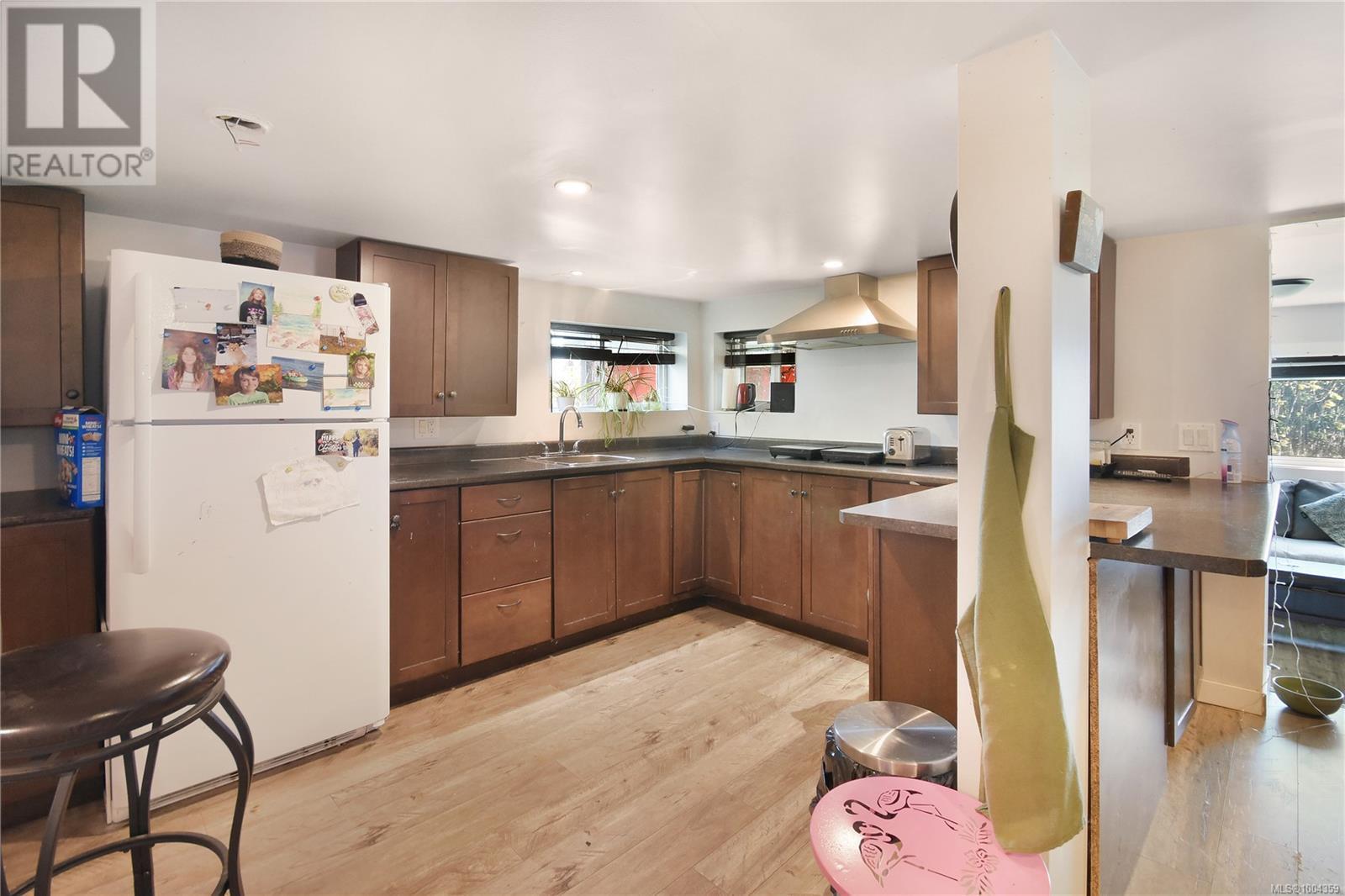 Photo 24 of 418 Kennedy St, Nanaimo BC