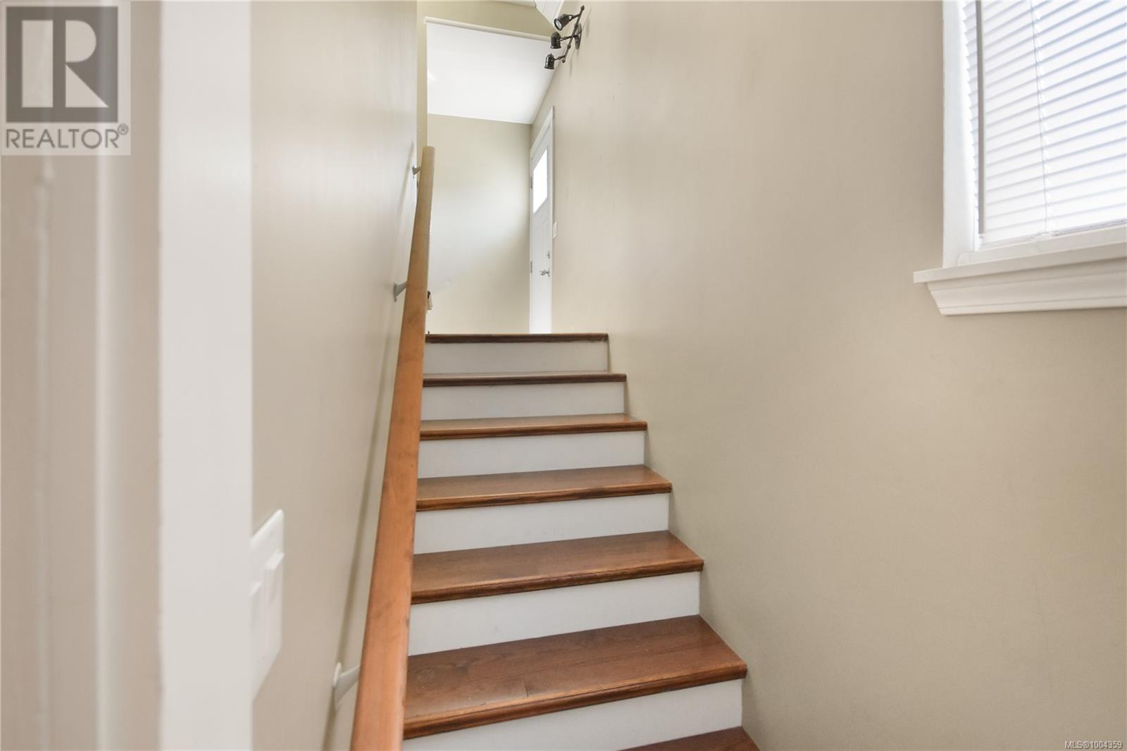 Photo 27 of 418 Kennedy St, Nanaimo BC
