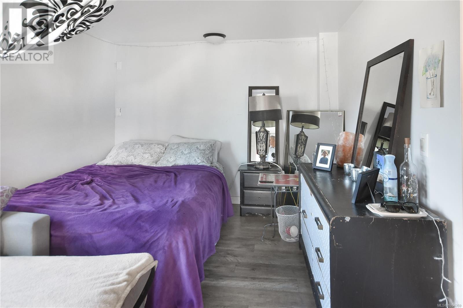 Photo 32 of 418 Kennedy St, Nanaimo BC