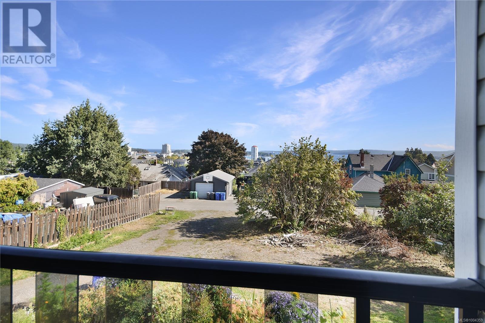 Photo 41 of 418 Kennedy St, Nanaimo BC