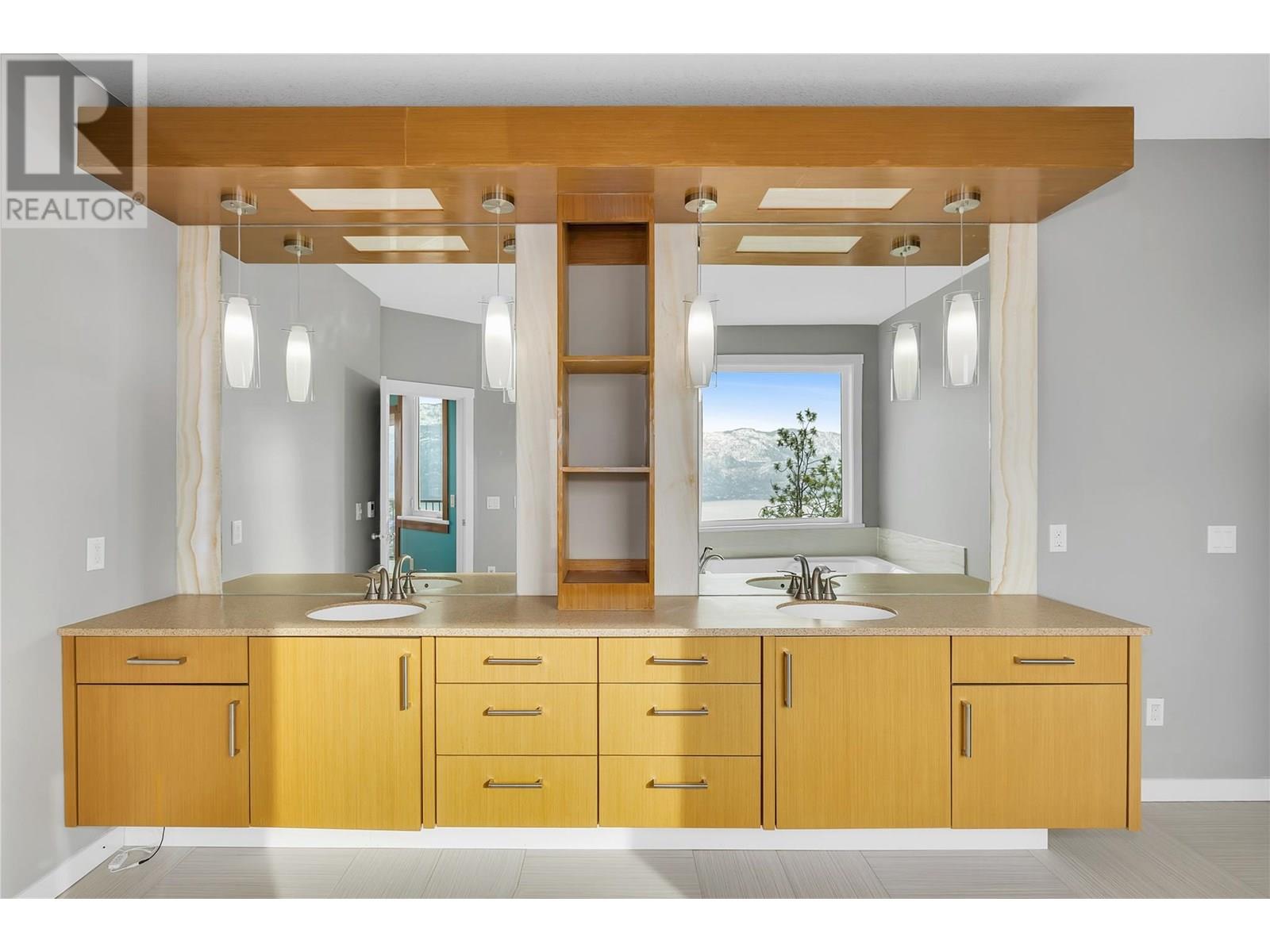  13598 Townsend Drive, Lake Country