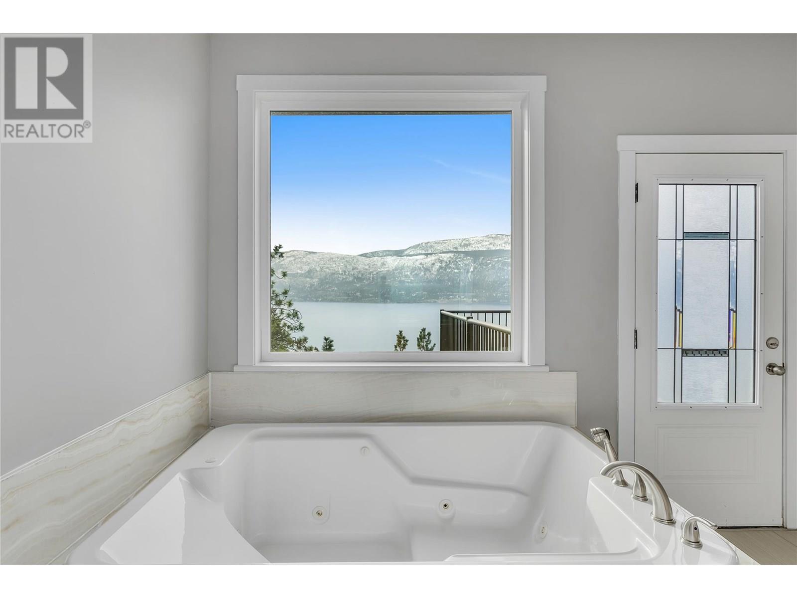  13598 Townsend Drive, Lake Country
