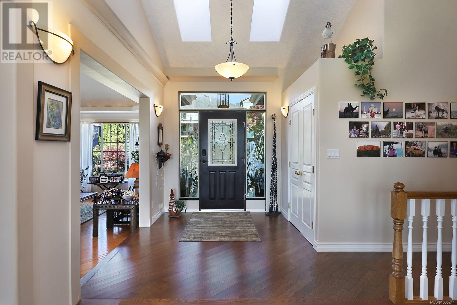 1437 Valley View Dr, Courtenay