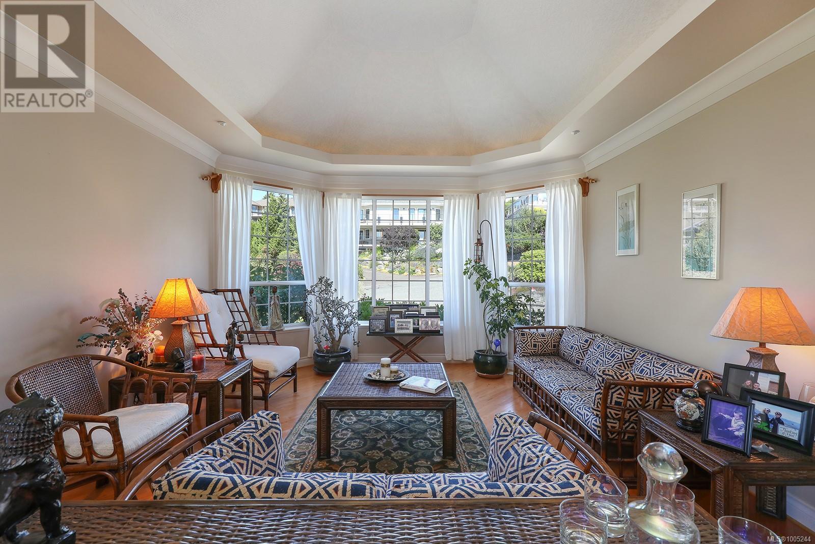 1437 Valley View Dr, Courtenay