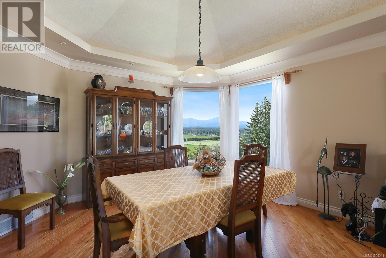 1437 Valley View Dr, Courtenay