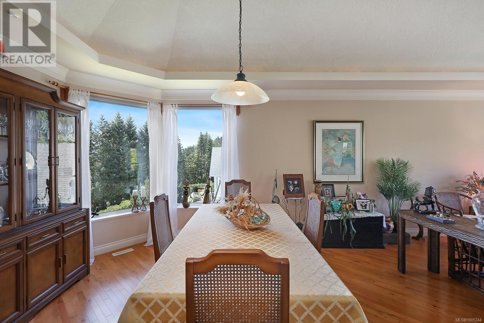 1437 Valley View Dr, Courtenay