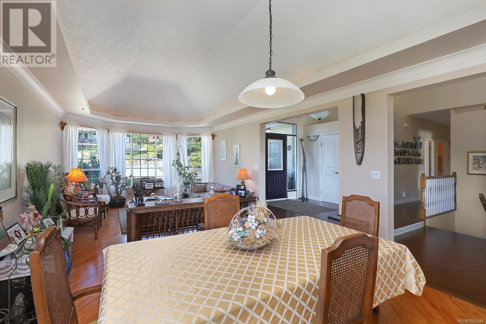 1437 Valley View Dr, Courtenay