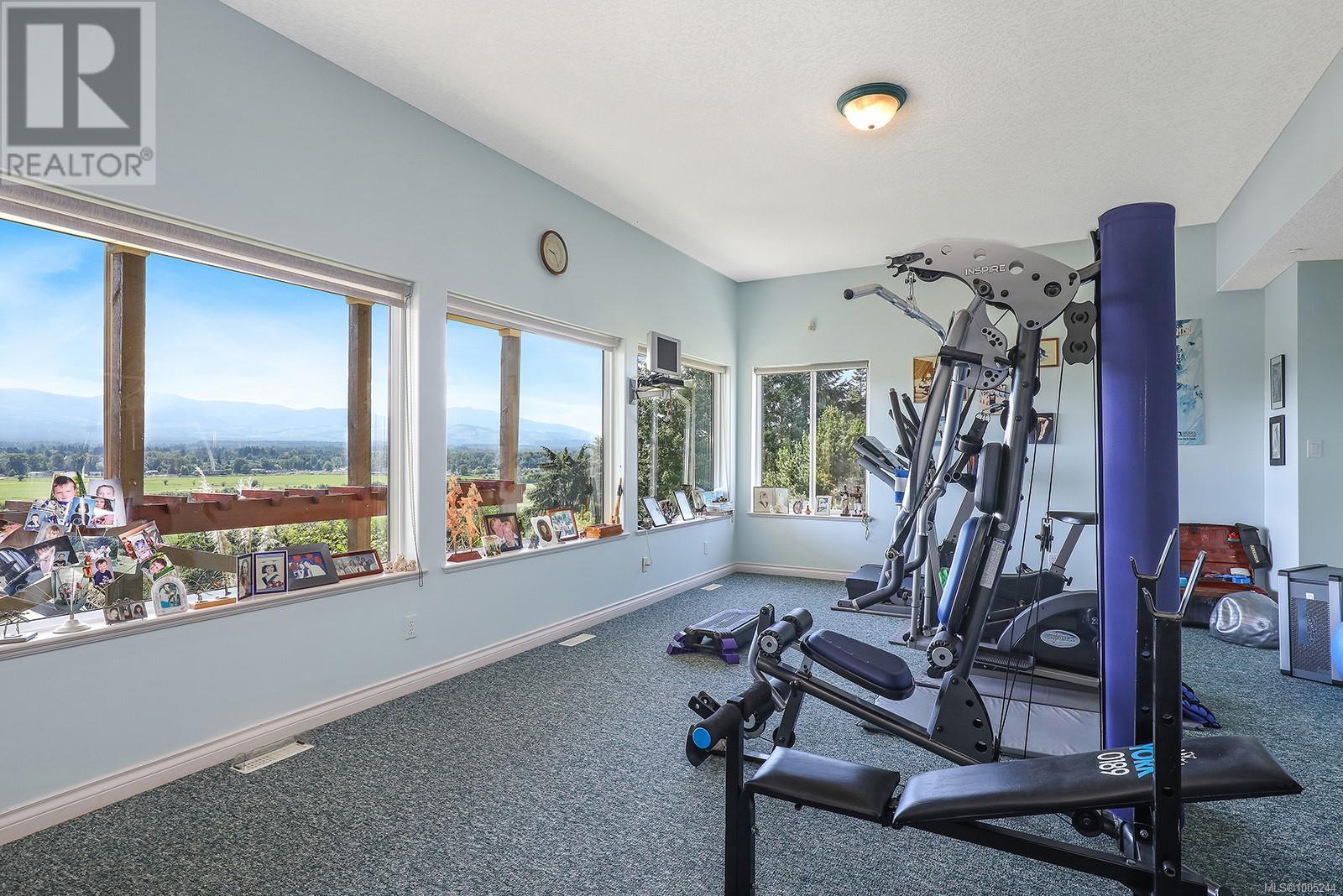 1437 Valley View Dr, Courtenay