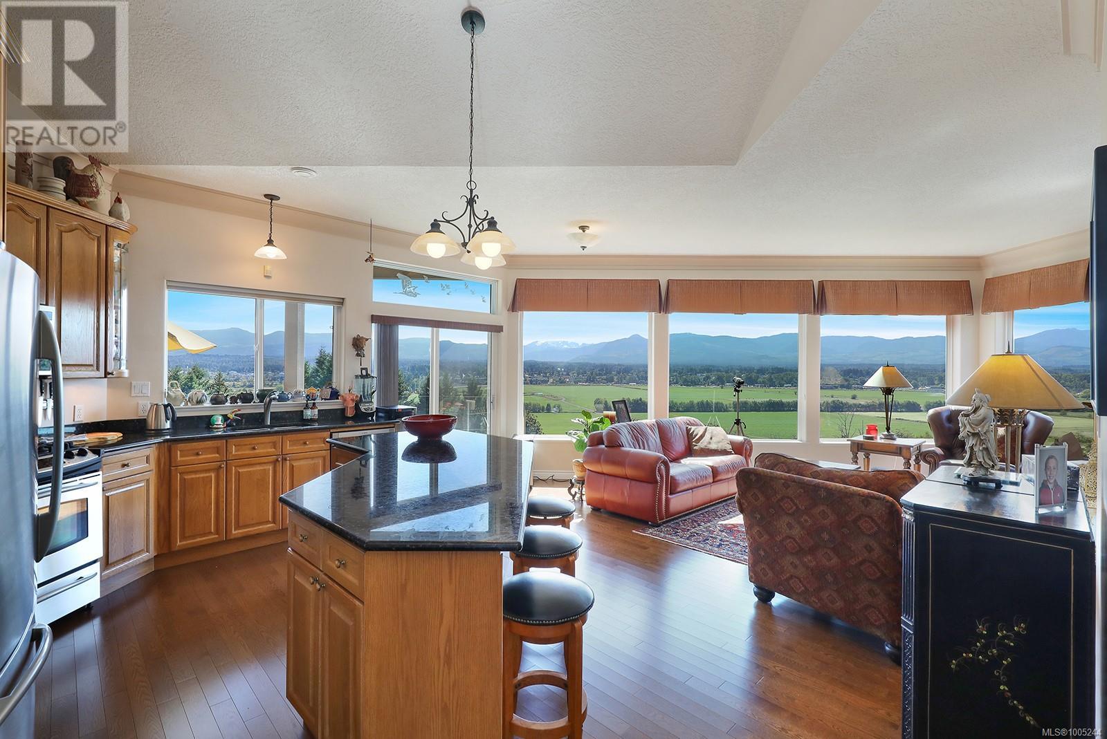 1437 Valley View Dr, Courtenay