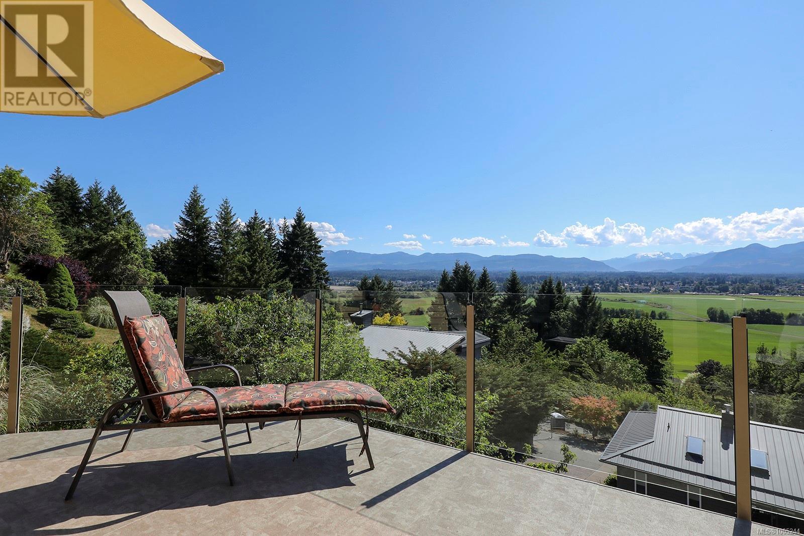 1437 Valley View Dr, Courtenay