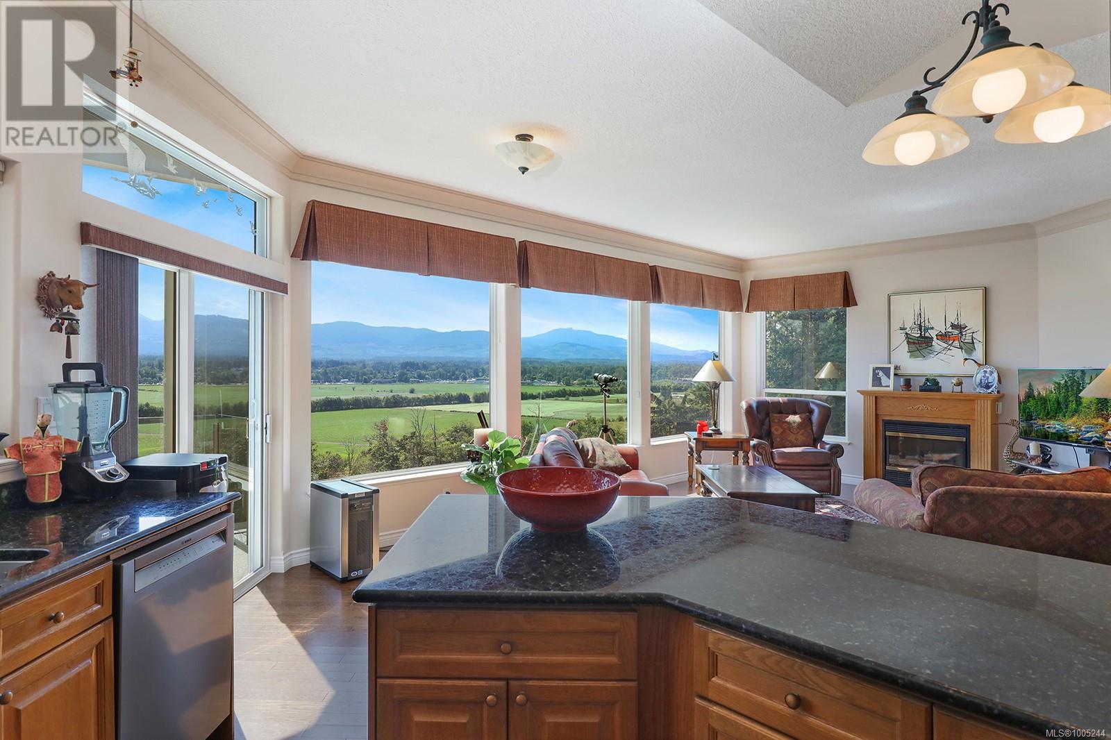 1437 Valley View Dr, Courtenay