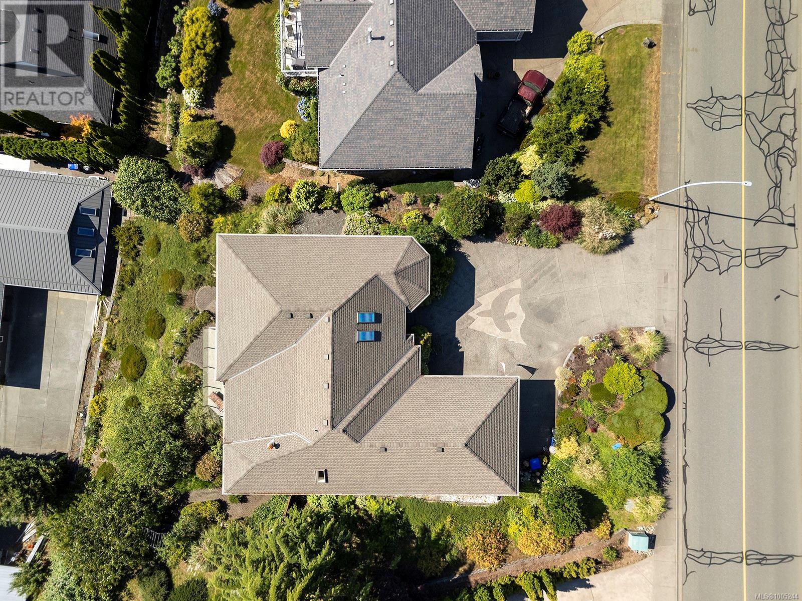 1437 Valley View Dr, Courtenay