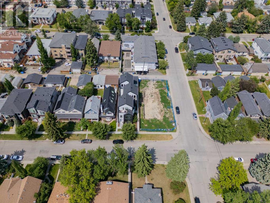 Single Family House for Sale in    Avenue NE Tuxedo Park Calgary 