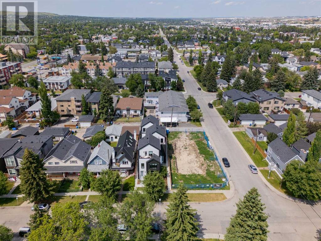 Single Family House for Sale in    Avenue NE Tuxedo Park Calgary 