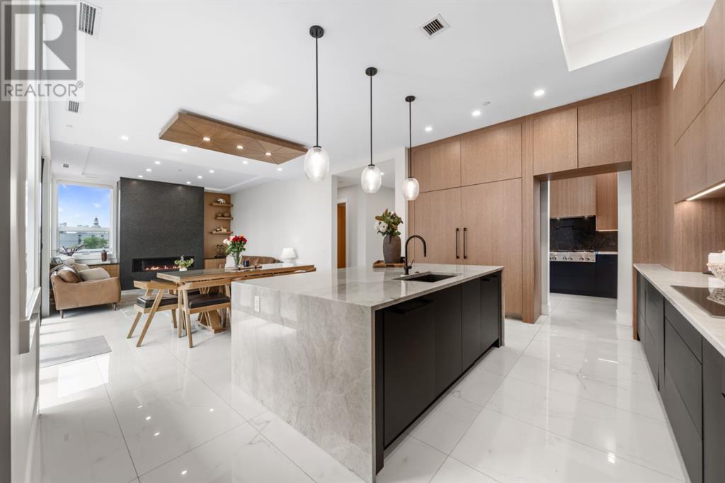 Multi-family House Multi-level for Sale in        Edmonton Trail NE Bridgeland/Riverside Calgary 
