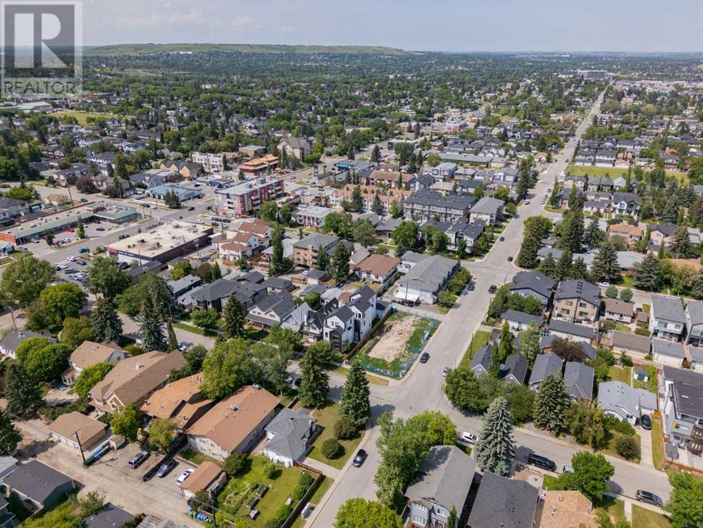Single Family House for Sale in    Avenue NE Tuxedo Park Calgary 