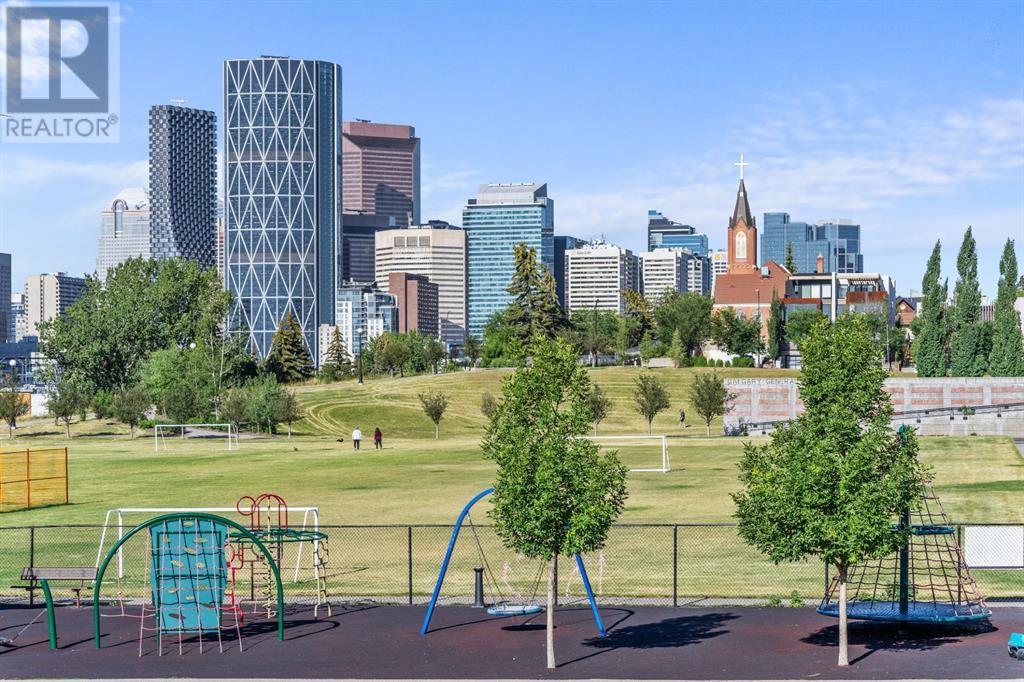 Multi-family House Multi-level for Sale in        Edmonton Trail NE Bridgeland/Riverside Calgary 