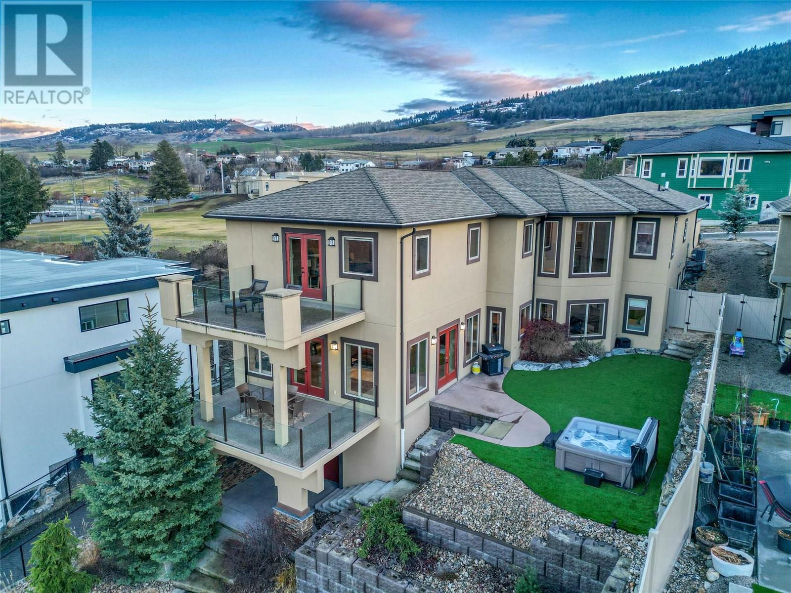Photo 3 of 1029 Longacre Place, Vernon BC