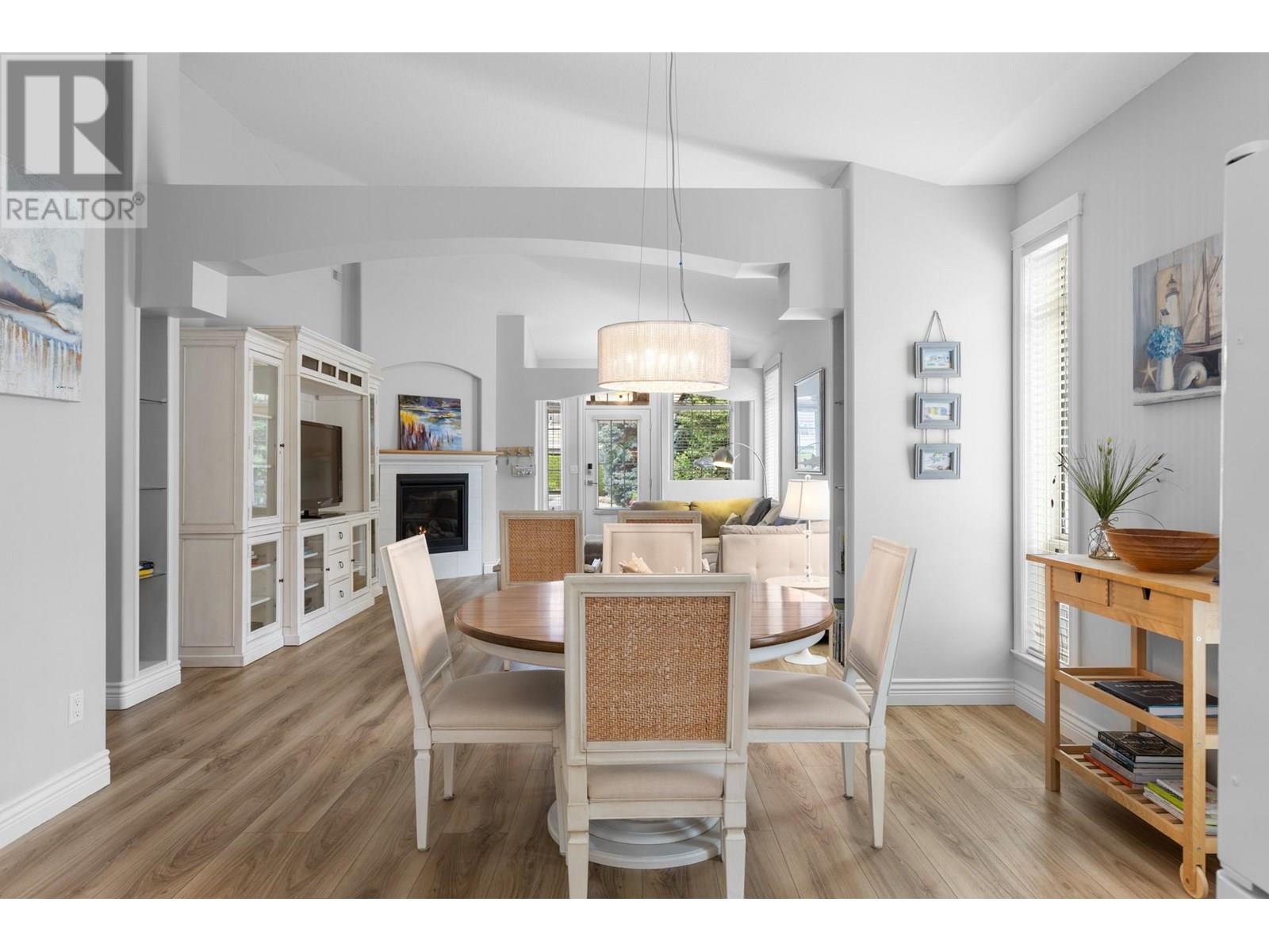  4032A Lake Avenue, Peachland