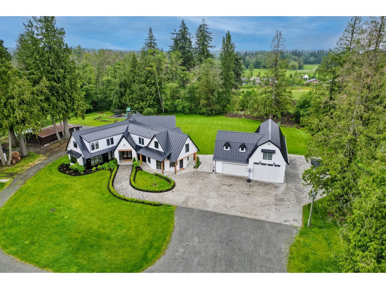 Photo 1 of 24968 28 Avenue, Langley BC