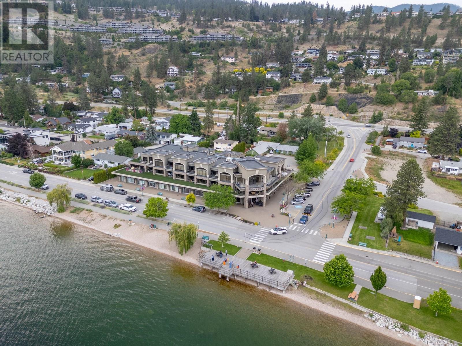  4032A Lake Avenue, Peachland