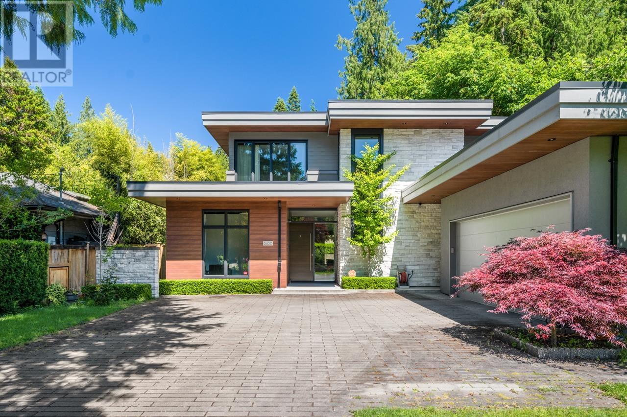Photo 2 of 3430 Aintree Drive, North Vancouver BC