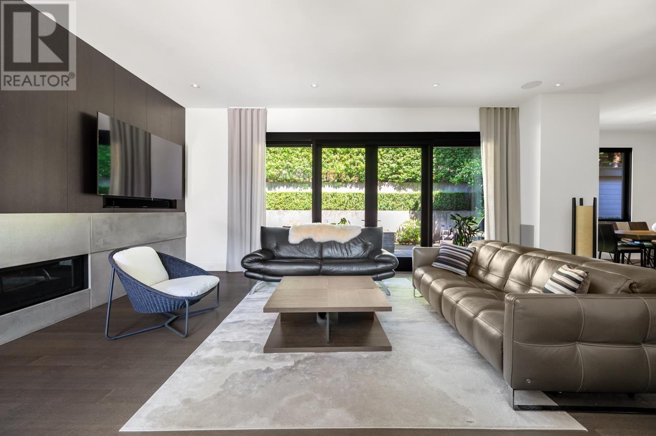 Photo 6 of 3430 Aintree Drive, North Vancouver BC