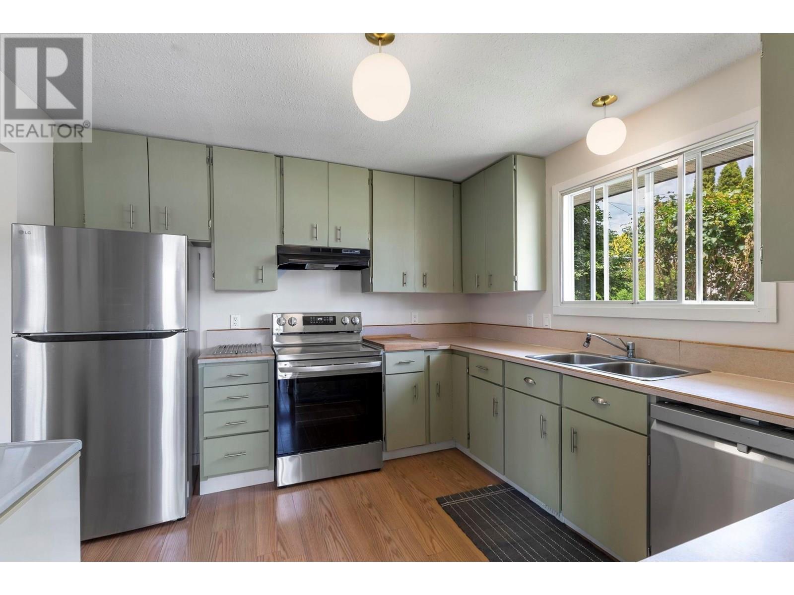  3414 Logan Court, West Kelowna