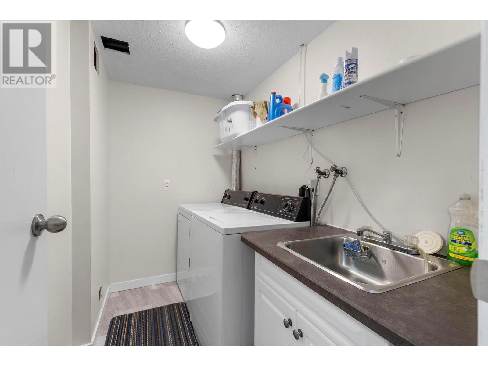  3414 Logan Court, West Kelowna
