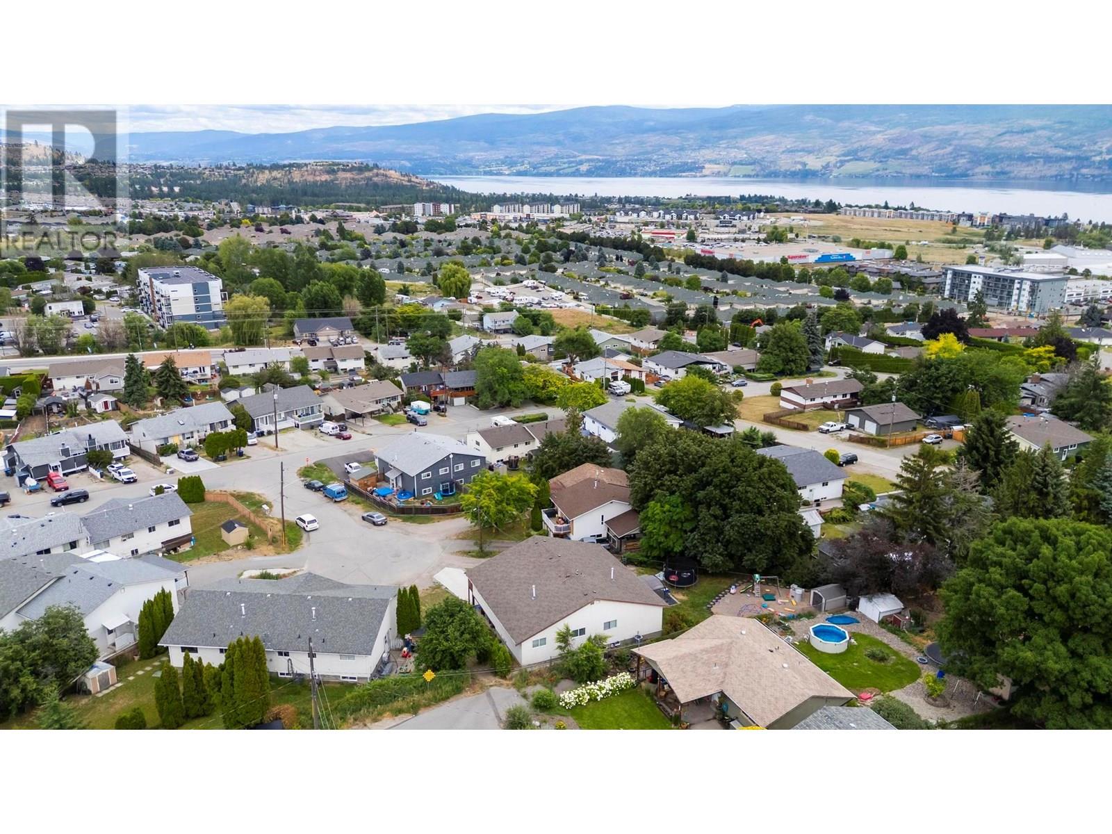  3414 Logan Court, West Kelowna