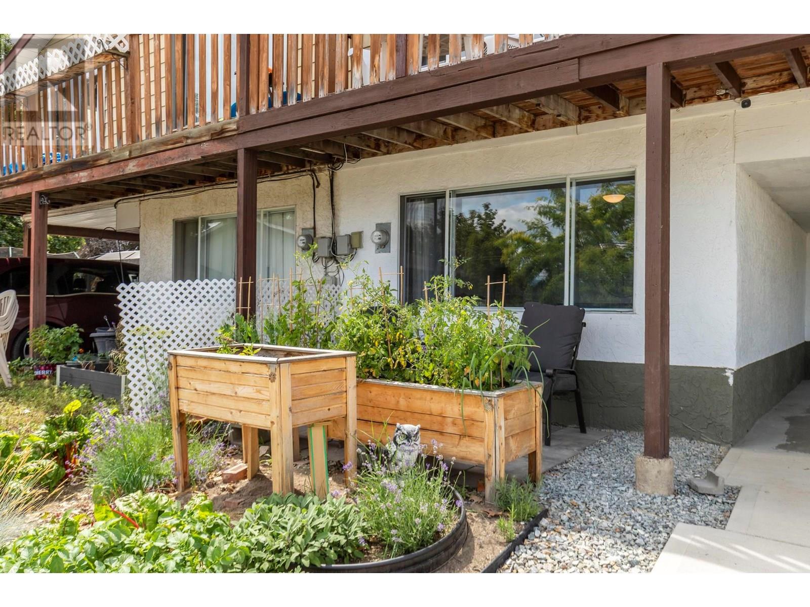  3414 Logan Court, West Kelowna