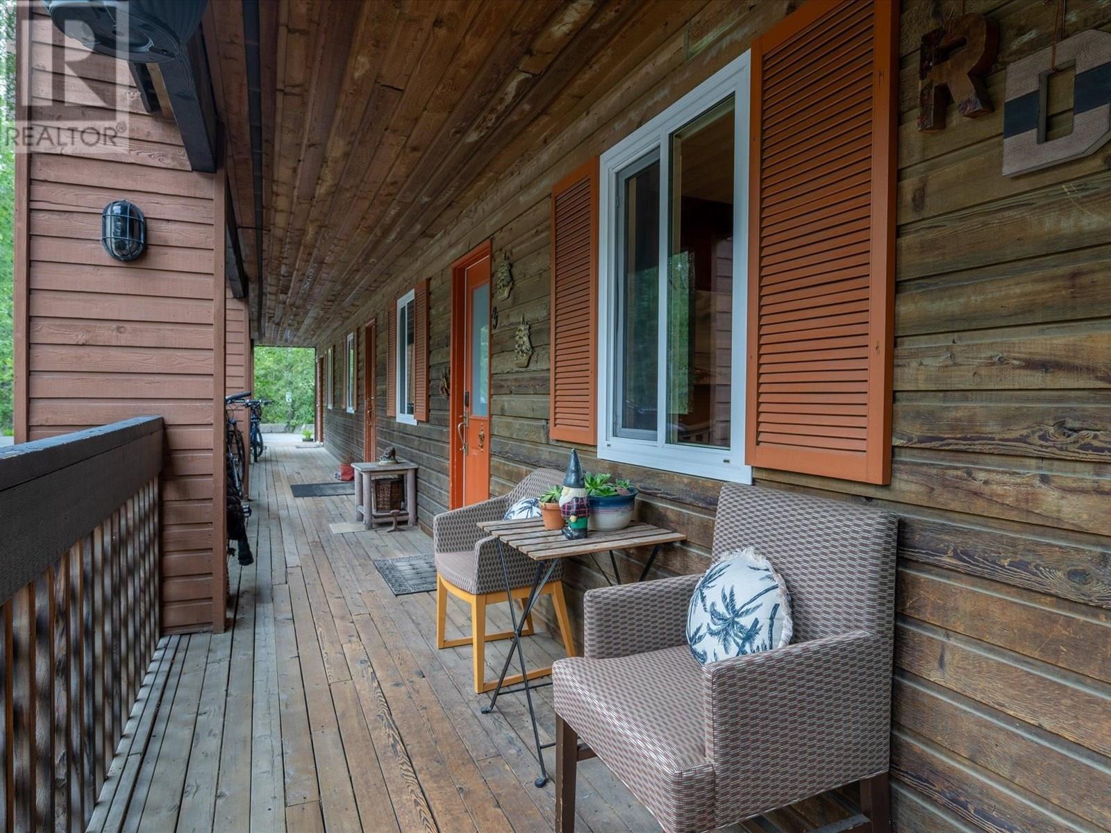 4 7001 NESTERS ROAD, Whistler