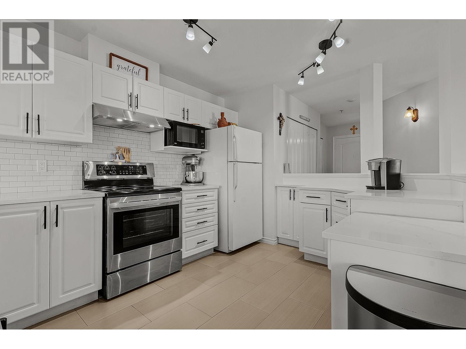 Photo 24 of 501 22230 North Avenue, Maple Ridge BC