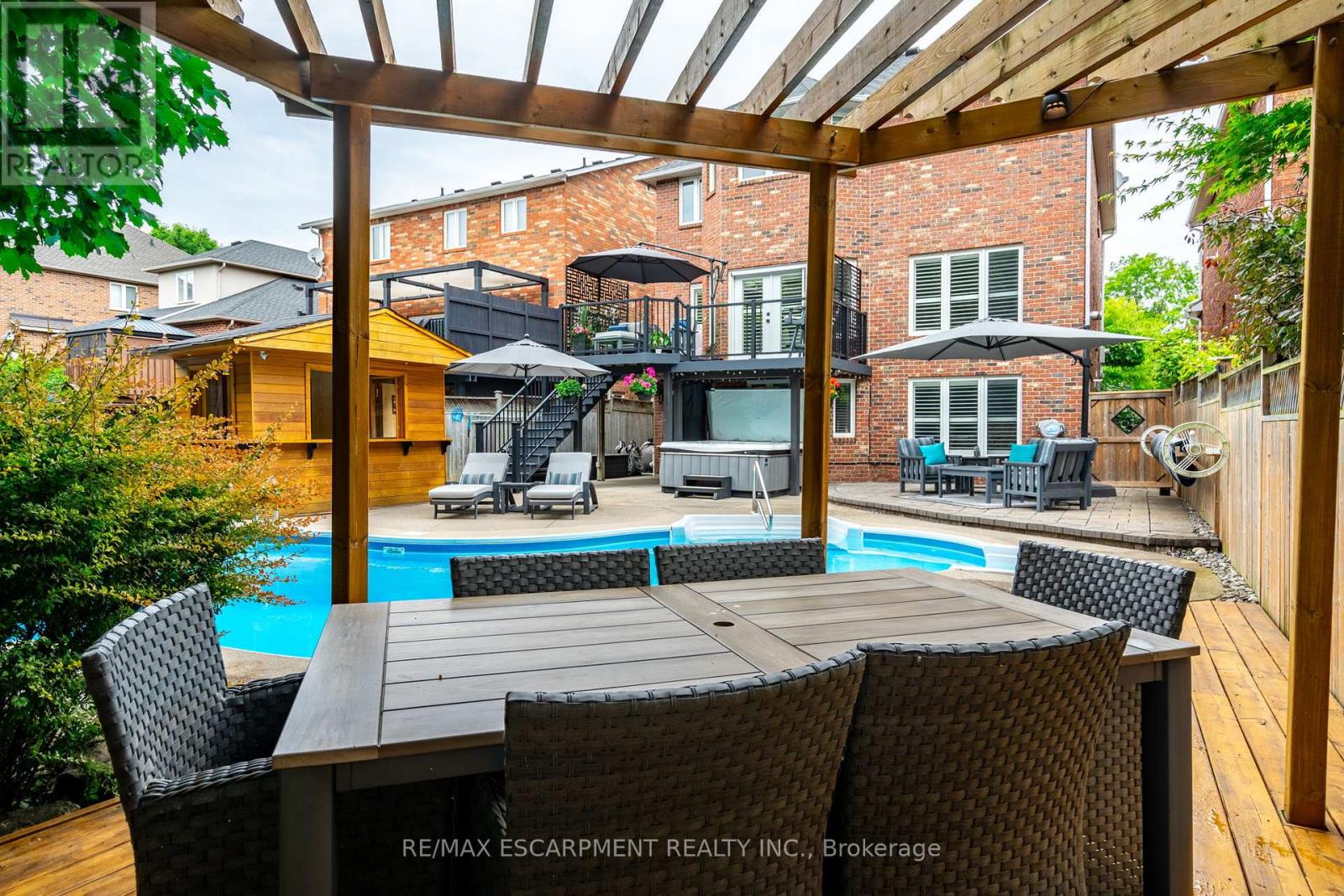 Photo 41 of 7 Volterra Court, Hamilton ON
