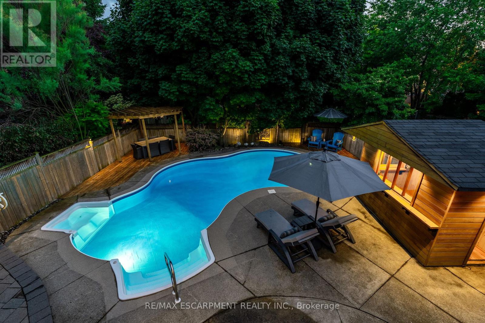 Photo 49 of 7 Volterra Court, Hamilton ON